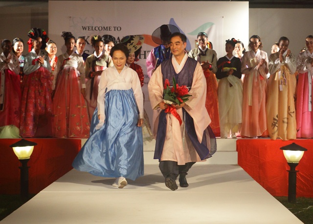 World-famous Korean Hanbok designer hosts 3rd Seychelles fashion show