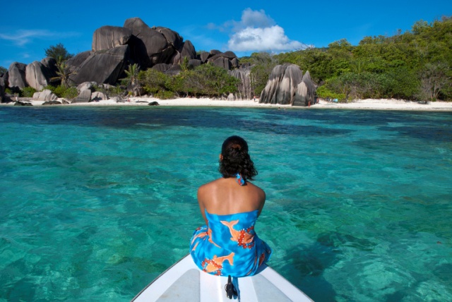 French man spent 3 weeks on sailboat drifting in Seychelles waters