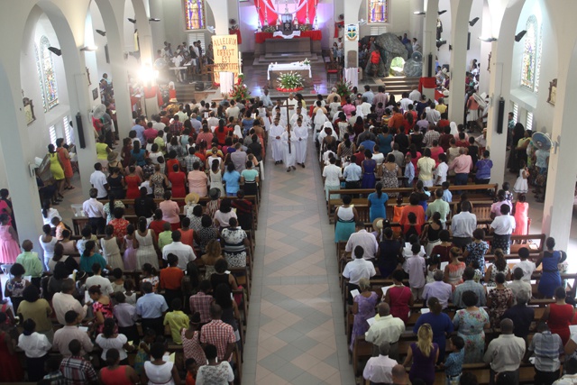 Seychelles’ Catholic Bishop: Vatican survey will help us to be more open concerning family life and the role of the church