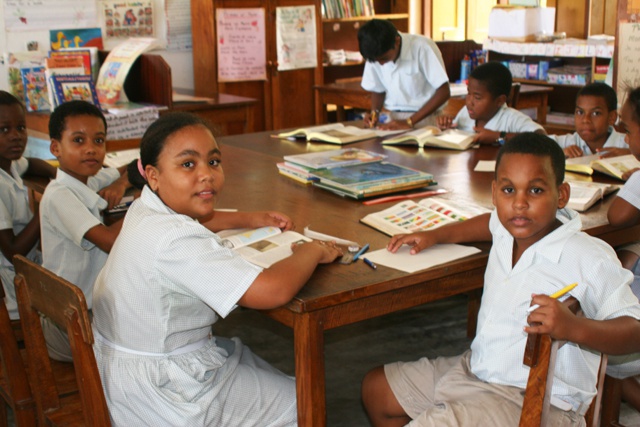 Has the number of Seychellois children not attending school increased?