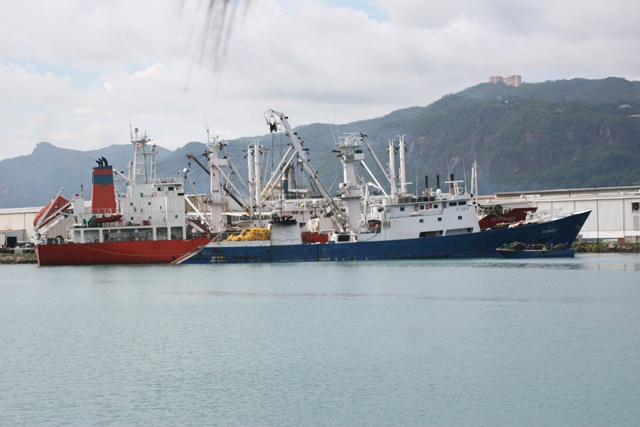 Les Seychelles : nouveau port des thoniers de Sapmer