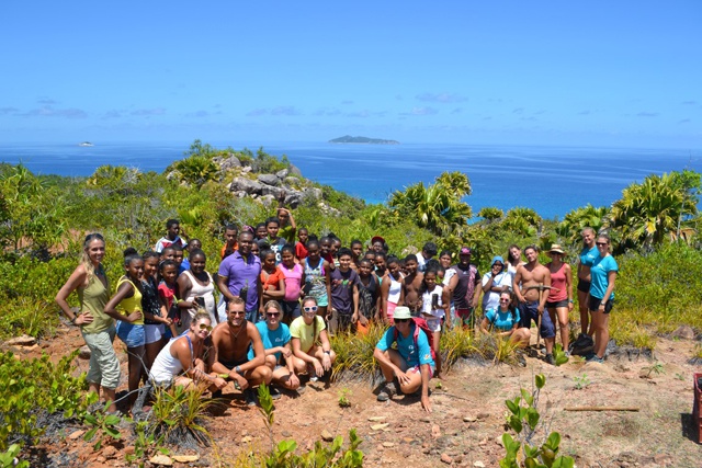 Patching up the bare spots on Curieuse – youth groups help to rehabilitate island vegetation