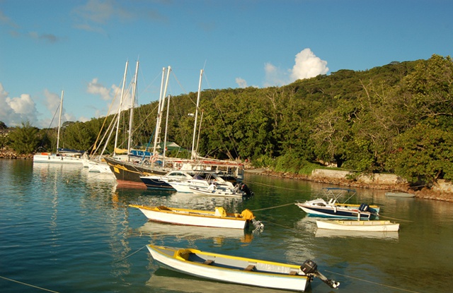 Leisure boat catches fire in Seychelles waters