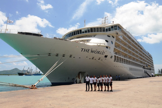 « The World » visite les Seychelles