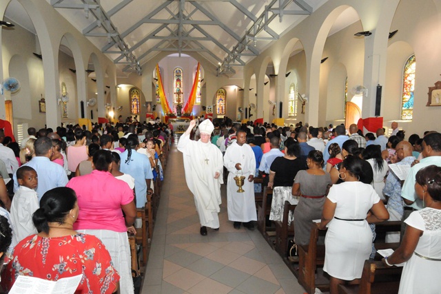 L’évêque des Seychelles « Il n'y a pas de joie de Pâques sans d'abord la souffrance et le jugement du Vendredi saint ».