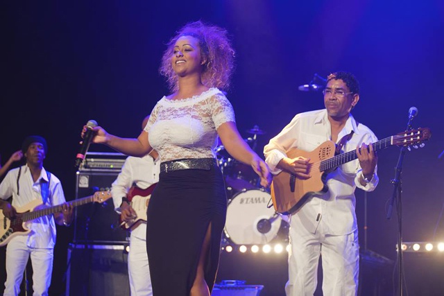 The Creole vibes in France - Seychelles Sandra Esparon shares the stage with other Indian Ocean divas at 'Casino de Paris'