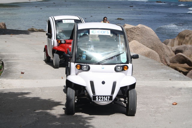 Les voitures électriques sans taxes, et les panneaux solaires accessibles à tous : Les Seychelles font un pas de plus pour l’environnement