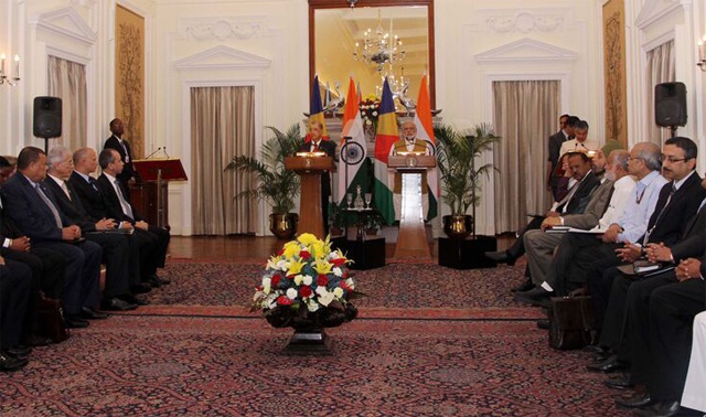Le président Michel encourage le secteur privé indien à investir aux Seychelles lors de sa visite d’État, en Inde