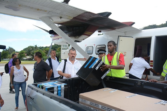 An estimated 1,600 voters cast their ballots on the first polling day in Seychelles' 2015 presidential elections