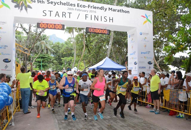 Kenyan, French runners win Seychelles’ annual marathon