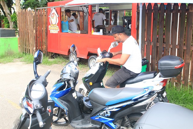 A taste of Lebanese (by delivery!) in Seychelles