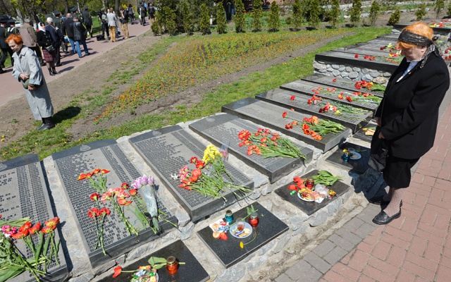 Ukraine marks 30 years since Chernobyl shocked the world