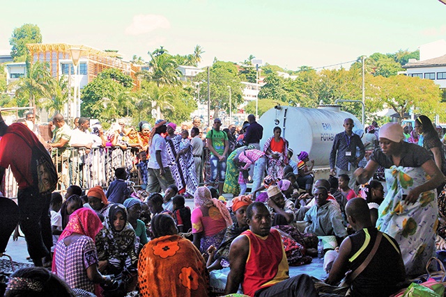 France: Hollande préoccupé par les tensions anti-étrangers à Mayotte