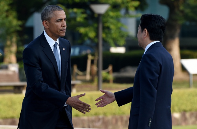 Obama makes history with Hiroshima visit