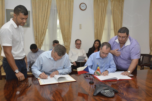Seychelles agrees on new air links with Czech Republic, eyes tourism and trade increase