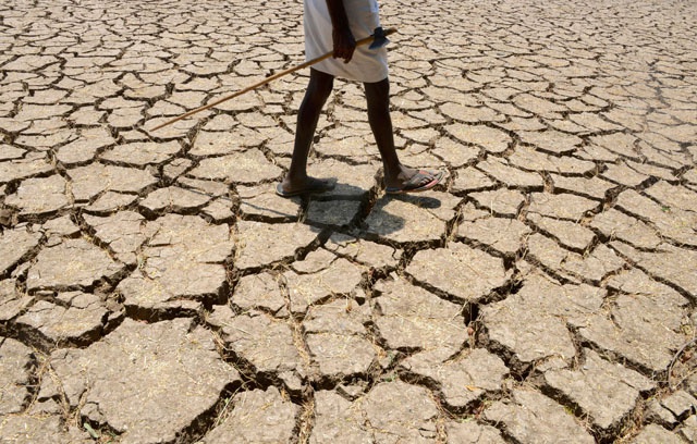 Scientists use underwater robots to study India's monsoon