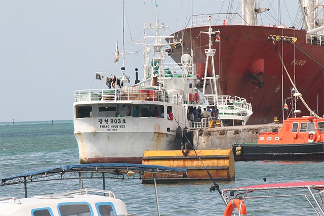 The South Korean flagged fishing vessel Kwang Hyun 803 seen docked in Seychelles' Port Victoria on Friday. (Rassin Vannier Seychelles News Agency)