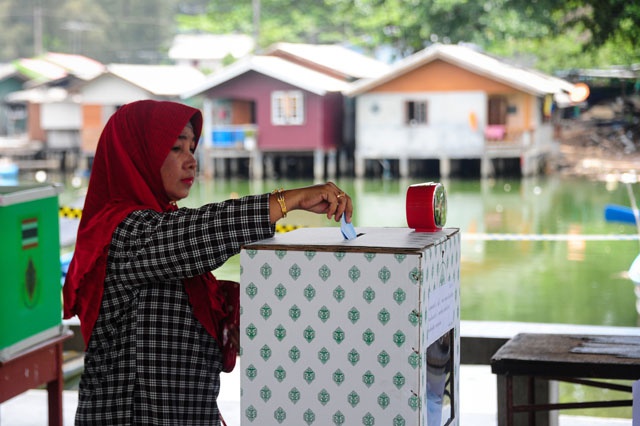 Thailand votes on divisive junta constitution