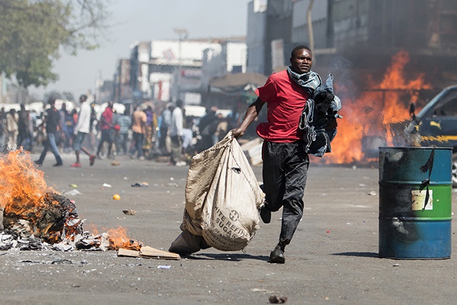 Violentes échauffourées au Zimbabwe entre police et manifestants de l'opposition