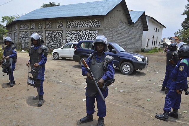 Violences à Kinshasa : plus de 50 morts selon l'opposition, qui veut "amplifier la mobilisation"