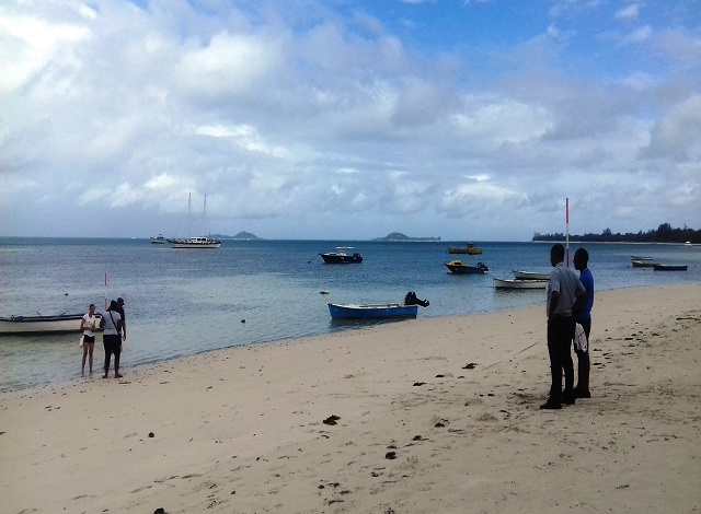 GPS being used in survey of beach erosion in Seychelles