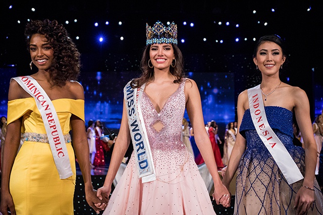 Miss Puerto Rico, 19 ans, couronnée Miss Monde 2016