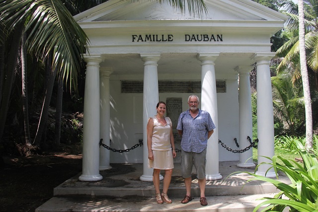 Une française retrouve les traces de ses ancêtres à l'île Silhouette aux Seychelles