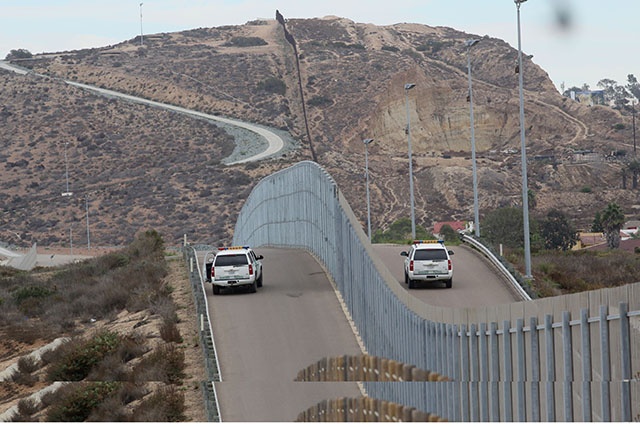 Donald Trump lance son projet de mur à la frontière mexicaine, le président Pena Nieto condamne