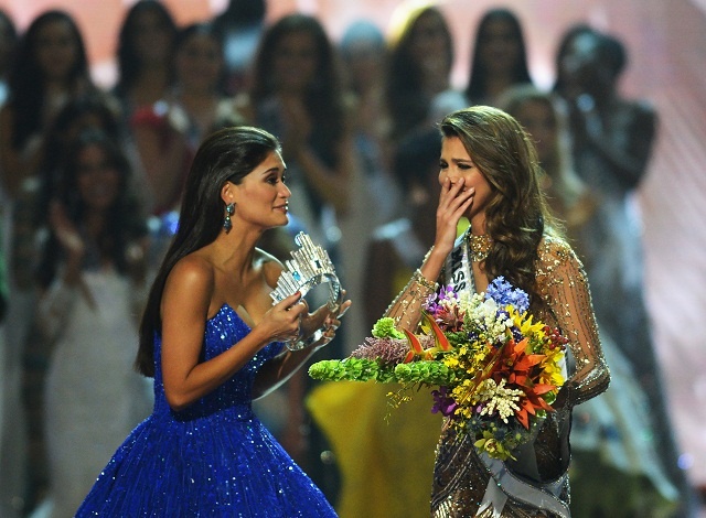 Miss France crowned Miss Universe