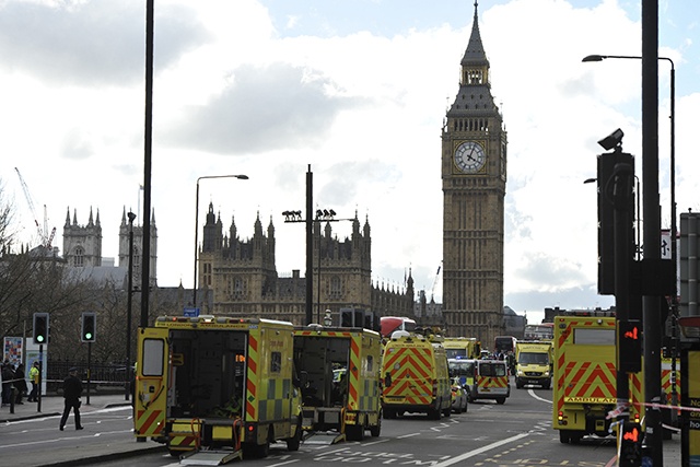 Quatre tués à Londres, la piste du "terrorisme islamiste" privilégiée