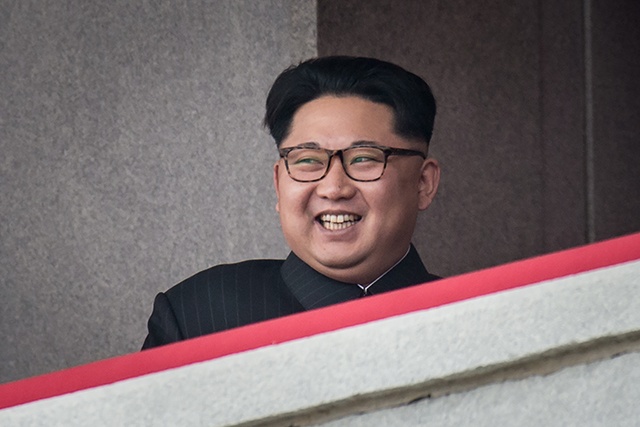 Pyongyang promet de répondre au déploiement "insensé" de la marine américaine