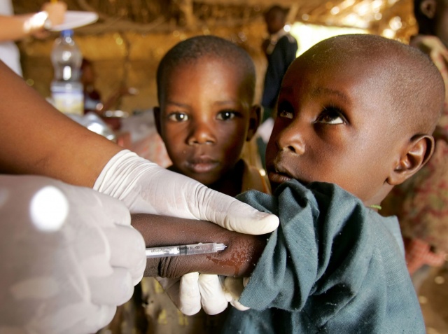 Suspected meningitis epidemic kills 745 in Nigeria