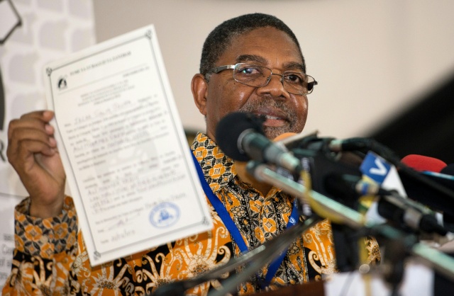 Tanzania fires 10,000 civil servants over 'fake qualifications'