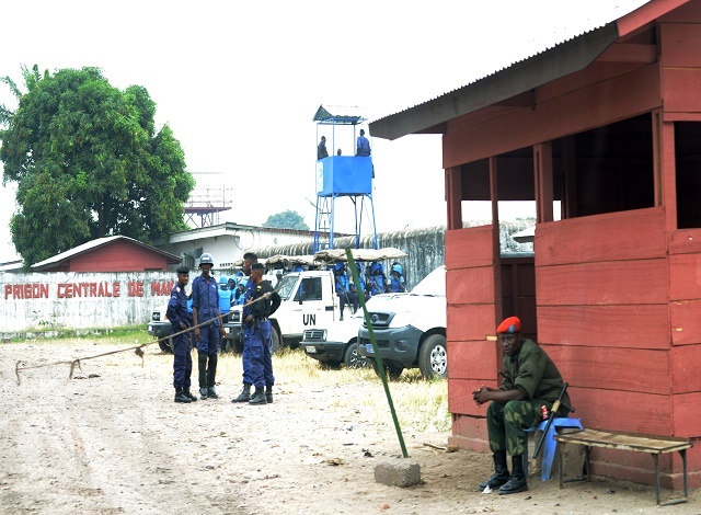 Rebel chief on the run after DR Congo prison break