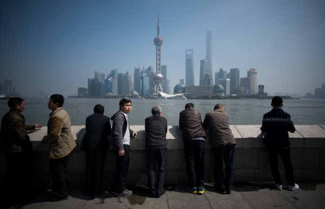 Hottest day ever in Shanghai as heat wave bakes China