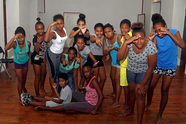 Drama students in Seychelles have more opportunity to study in UK