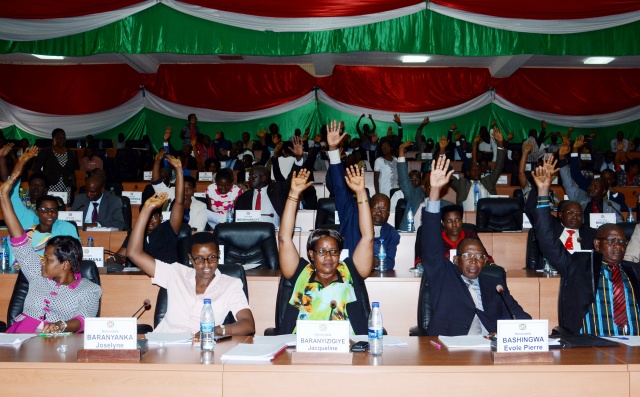 Burundians cheer court withdrawal with 'bye bye ICC'