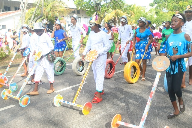 Colourful procession fills Seychelles’ capital during grand event of Creole festival