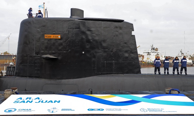 Argentine navy hunts for missing submarine