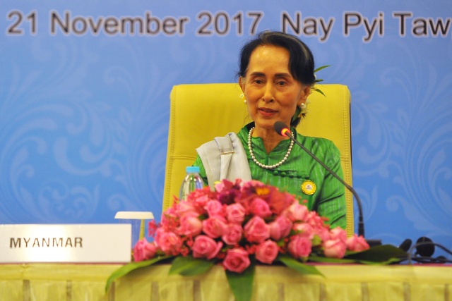 Oxford strips Suu Kyi of city's freedom