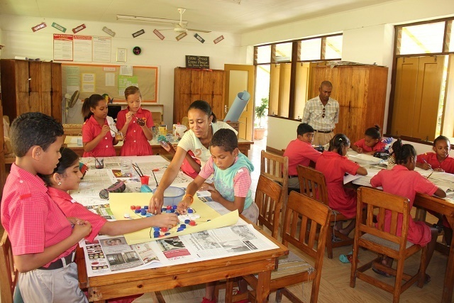 Des Zambiens et des Mauriciens renforcent les rangs des enseignants dans les écoles publiques des Seychelles