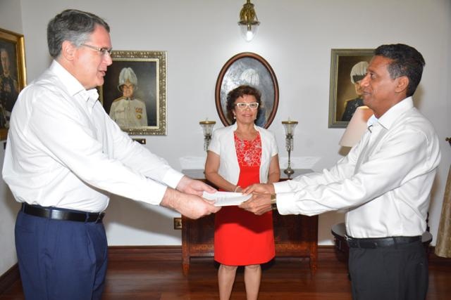 New US ambassador to Seychelles stresses importance of maritime safety, good governance