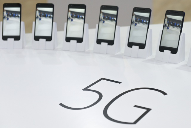 5G wireless race heats up