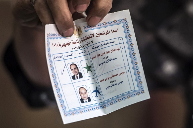 Sisi supporters revel as Egypt election gets underway