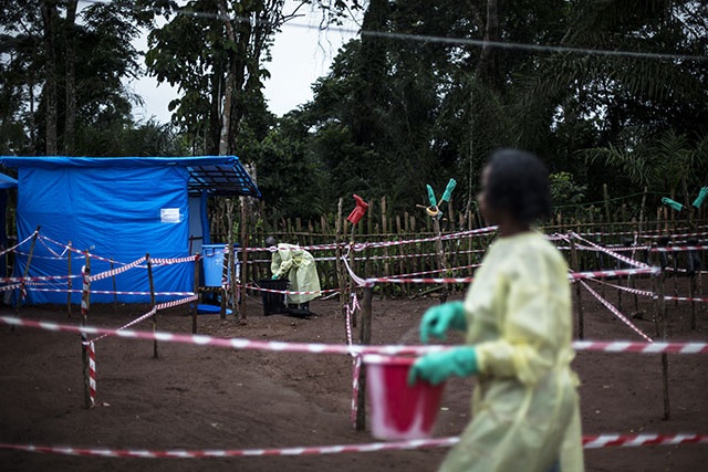 Ebola signalé en zone urbaine en RDC, l'OMS préoccupée