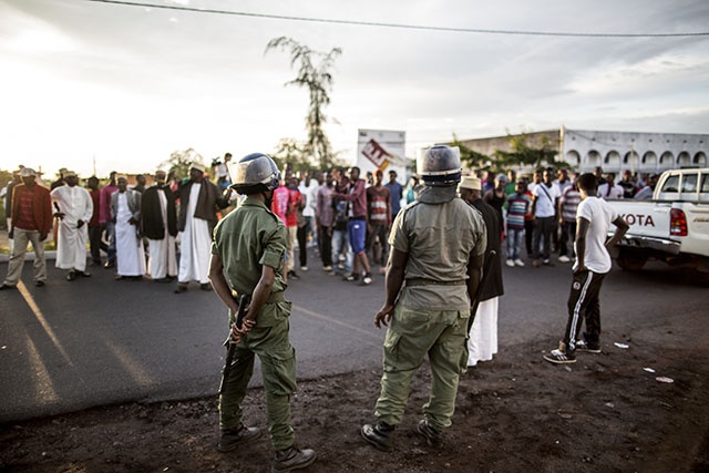 Comores: l'opposition dénonce les "abus de pouvoir" du président colonel Azali