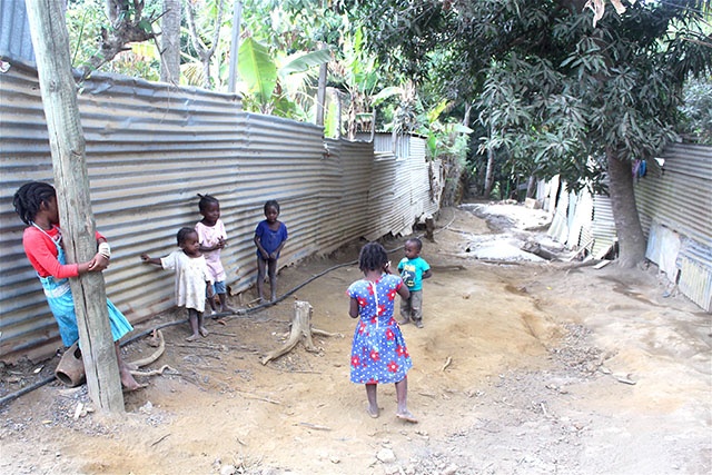 France: à Mayotte, des salles de classe ou écoles fermées en raison des séismes