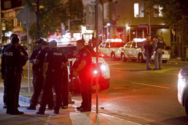 Toronto shooting leaves 2 dead including gunman, 13 hurt