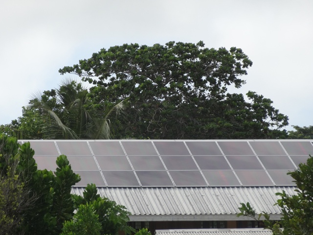 700 familles seychelloises recevront des panneaux solaires gratuits pour réduire leur consommation en électricité