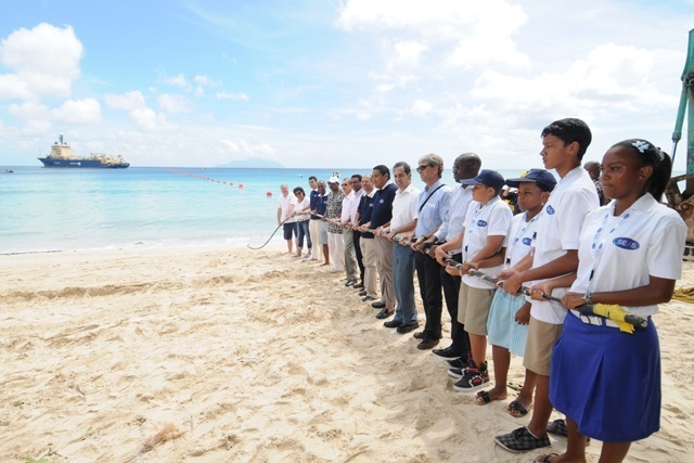 Les Seychelles signent un contrat pour l'ouverture d'un deuxième câble de communication sous-marin en 2020